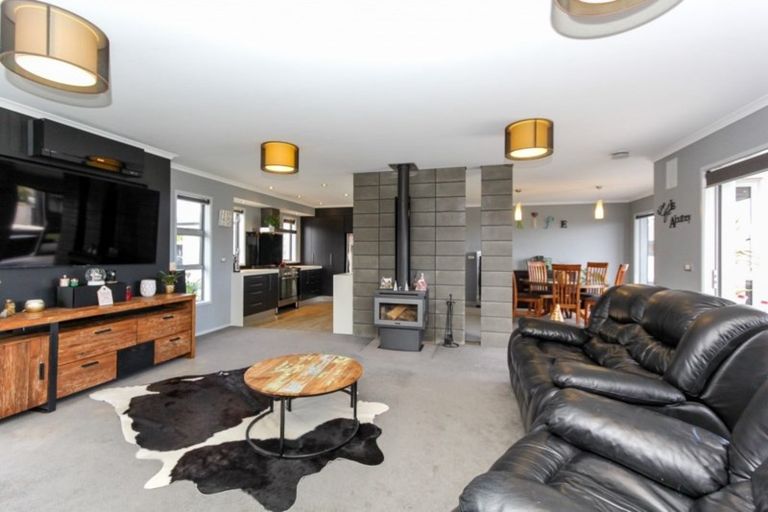 Photo of property in 45 Dillon Drive, Bell Block, New Plymouth, 4312