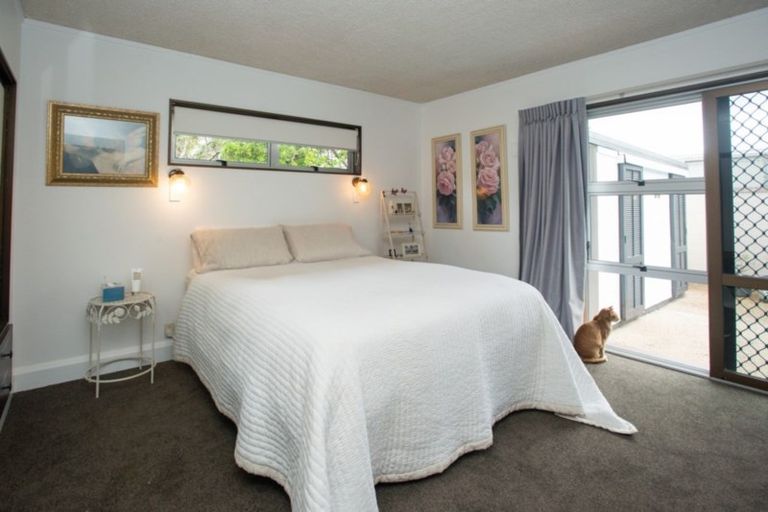 Photo of property in 2 Avenue Road, Greenmeadows, Napier, 4112