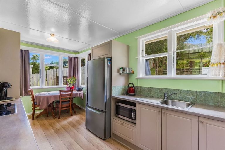 Photo of property in 34 Dimock Street, Titahi Bay, Porirua, 5022