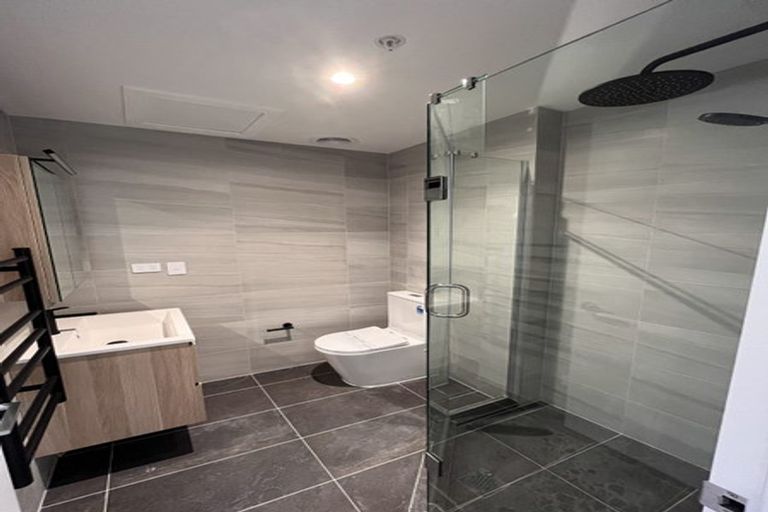 Photo of property in 903/1 Buscomb Avenue, Henderson, Auckland, 0610