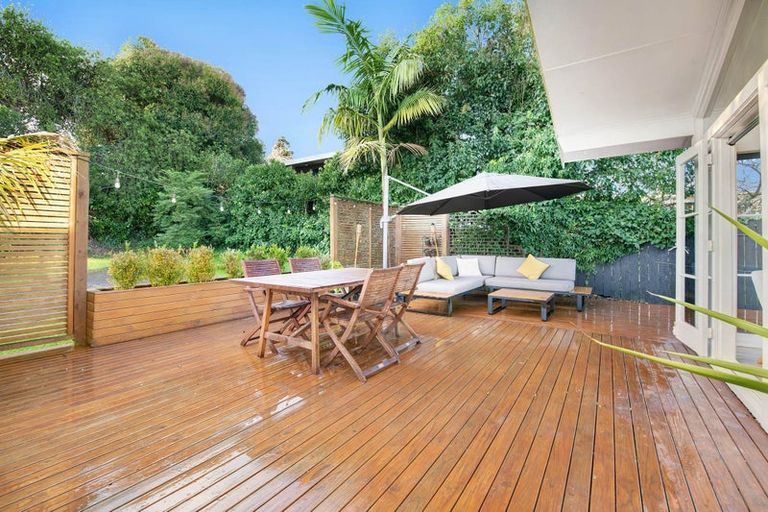 Photo of property in 1/29 Bruce Road, Glenfield, Auckland, 0629