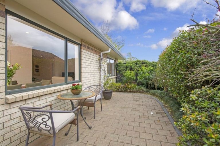 Photo of property in 9 Ardkeen Place, East Tamaki, Auckland, 2016