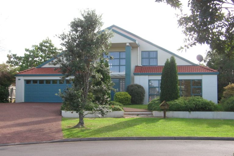 Photo of property in 31 Connemara Court, West Harbour, Auckland, 0618
