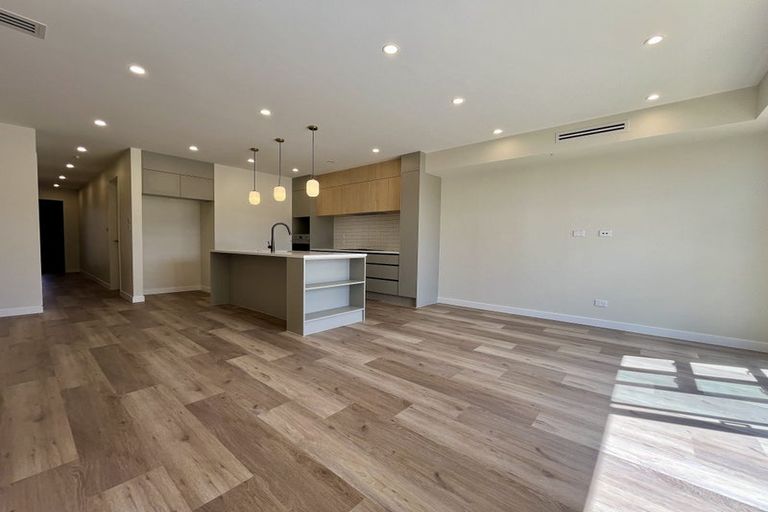 Photo of property in 128 Vintry Drive, Kumeu, 0810