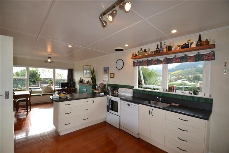 Photo of property in 8 Rosevale Place, Richmond, 7020