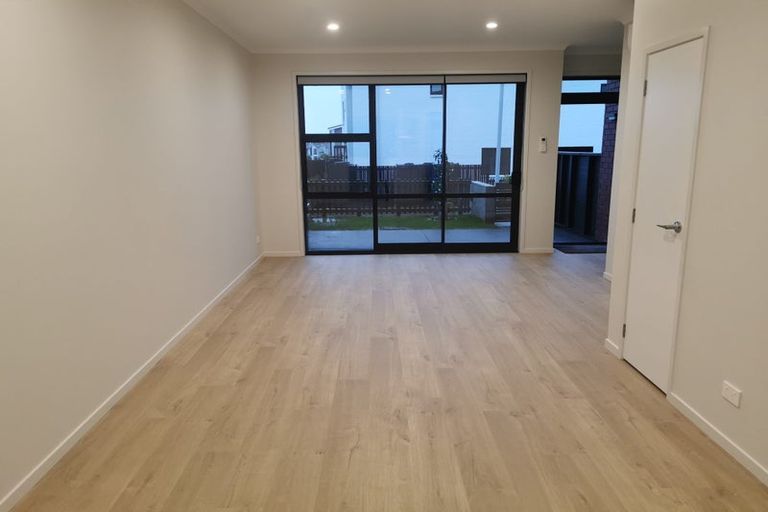 Photo of property in 46 Walter Merton Road, Hobsonville, Auckland, 0616