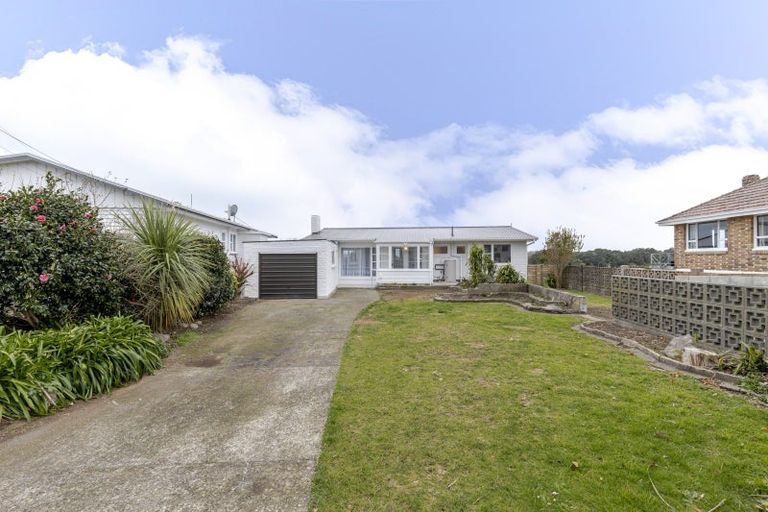 Photo of property in 6 Watene Crescent, Waitara, 4320
