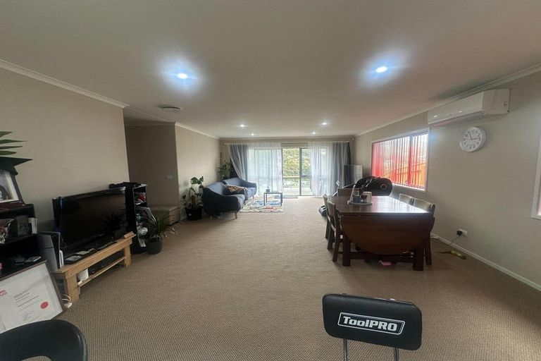 Photo of property in 4 Bluejacket Place, Whitby, Porirua, 5024