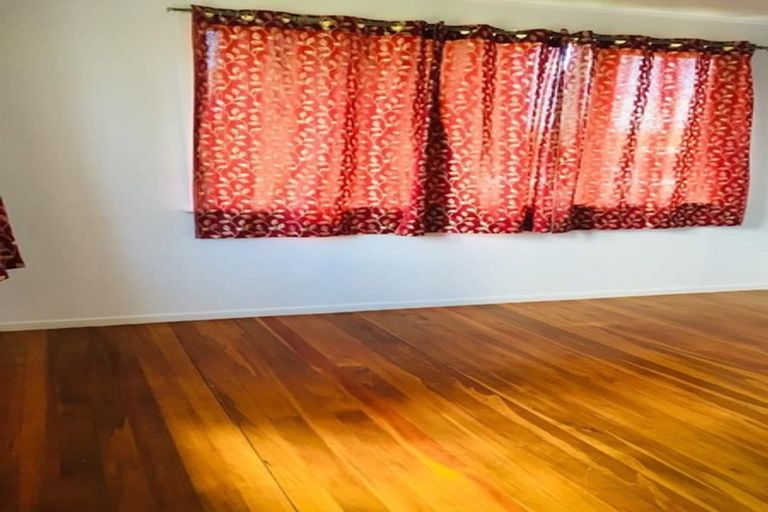 Photo of property in 339 Main Road, Huapai, Kumeu, 0810