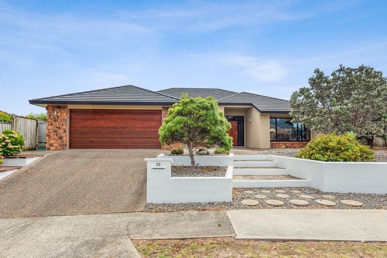 Photo of property in 26 Quadrant Heights, Paraparaumu, 5032