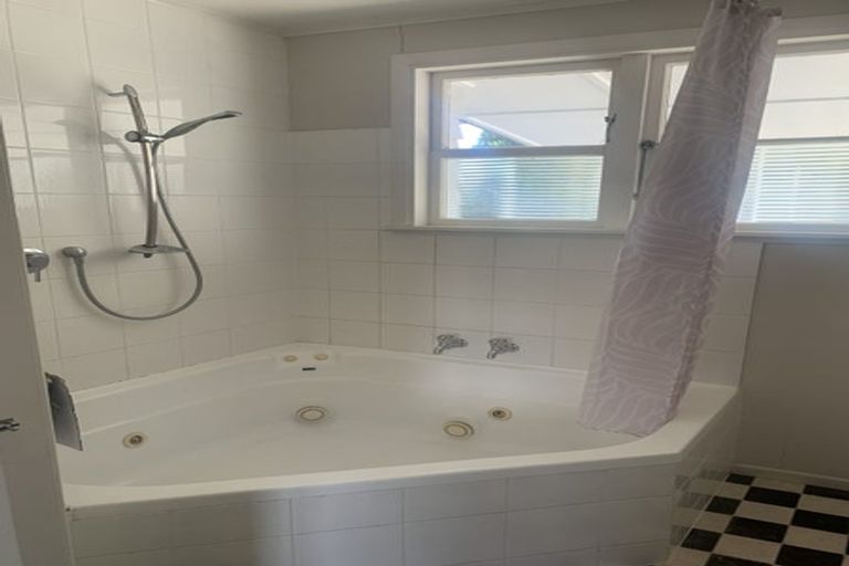 Photo of property in 26 Bethune Street, Featherston, 5710