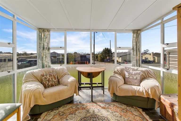 Photo of property in 1 Bond Street, Waimate, 7924