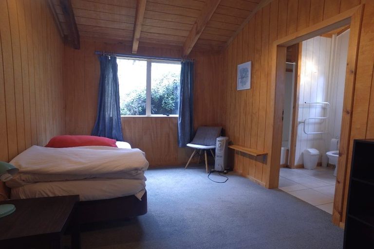 Photo of property in 30a Mackinnon Terrace, Sunshine Bay, Queenstown, 9300