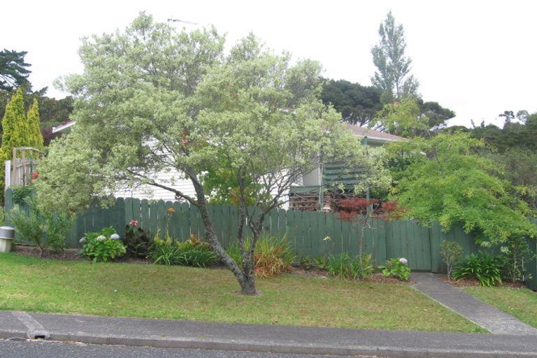 Photo of property in 44 Powrie Street, Glenfield, Auckland, 0629