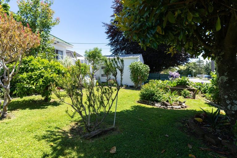 Photo of property in 186 Bath Street, Levin, 5510