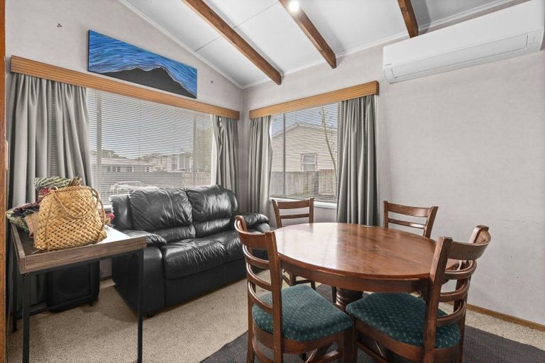 Photo of property in 19 Hitchings Avenue, Onekawa, Napier, 4110