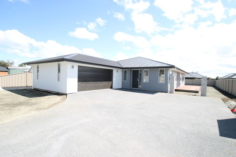 Photo of property in 6 Roblyn Place, Mosgiel, 9024