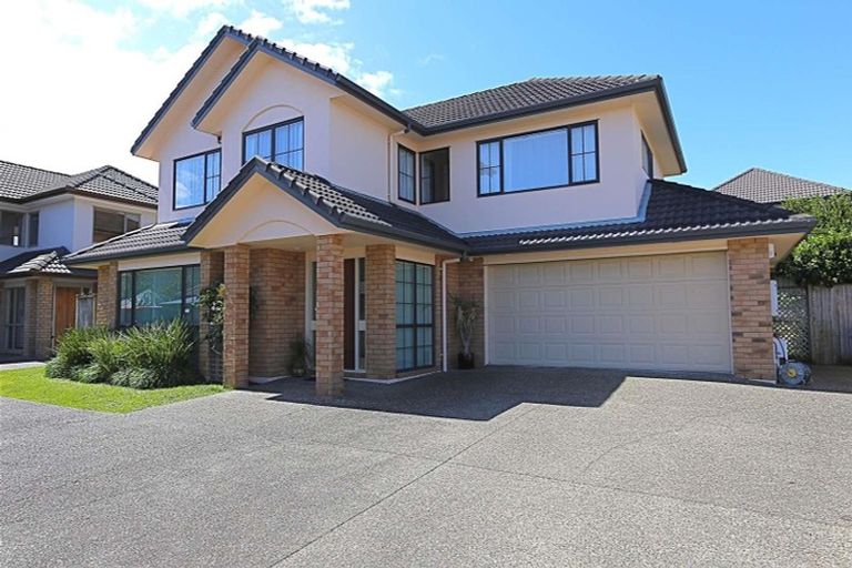 Photo of property in 23 Carousel Crescent, East Tamaki Heights, Auckland, 2016