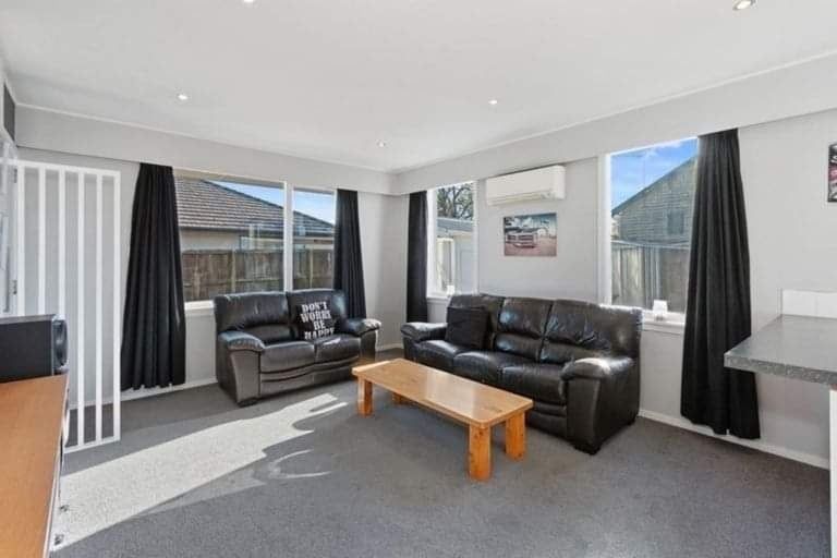 Photo of property in 2/182 Bowhill Road, New Brighton, Christchurch, 8083