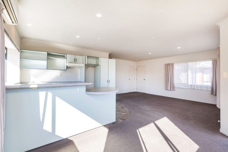 Photo of property in 4/42 Sanders Avenue, Westown, New Plymouth, 4310