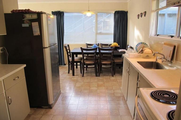 Photo of property in 1/25 Sapphire Place, Bayview, Auckland, 0629