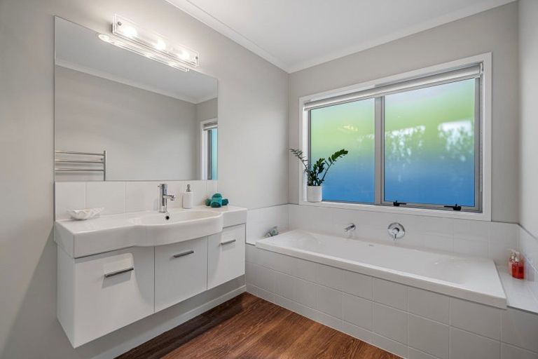 Photo of property in 6 Louise Drive, Ohauiti, Tauranga, 3112