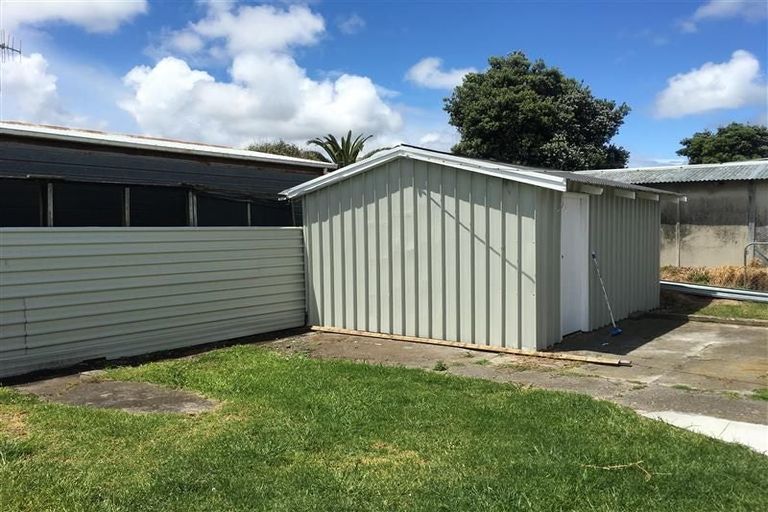 Photo of property in 36 Cornfoot Street, Castlecliff, Whanganui, 4501