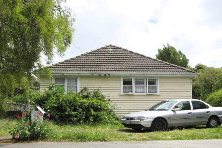 Photo of property in 130 Aorangi Road, Bryndwr, Christchurch, 8053