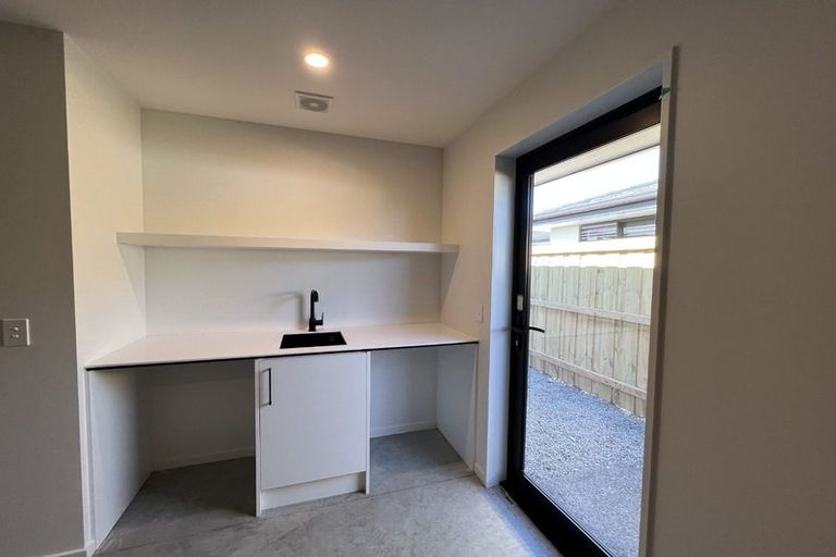 Photo of property in 70 Crossley Avenue, Woodend, 7610