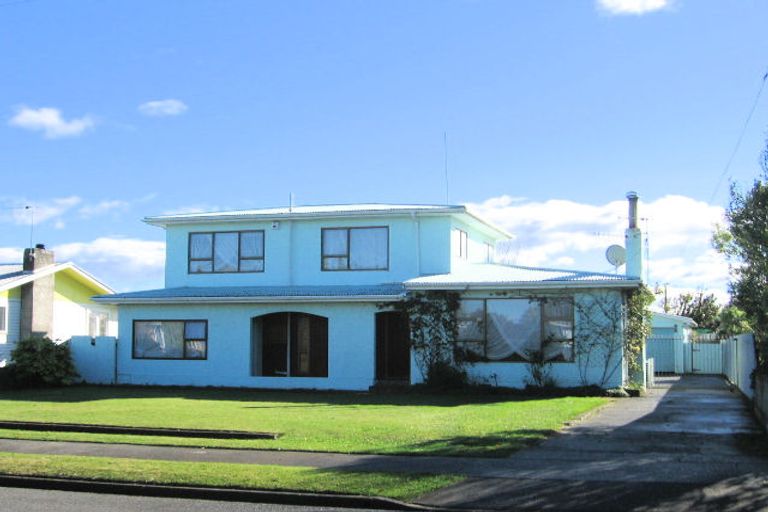 Photo of property in 15 Oldham Avenue, Onekawa, Napier, 4110