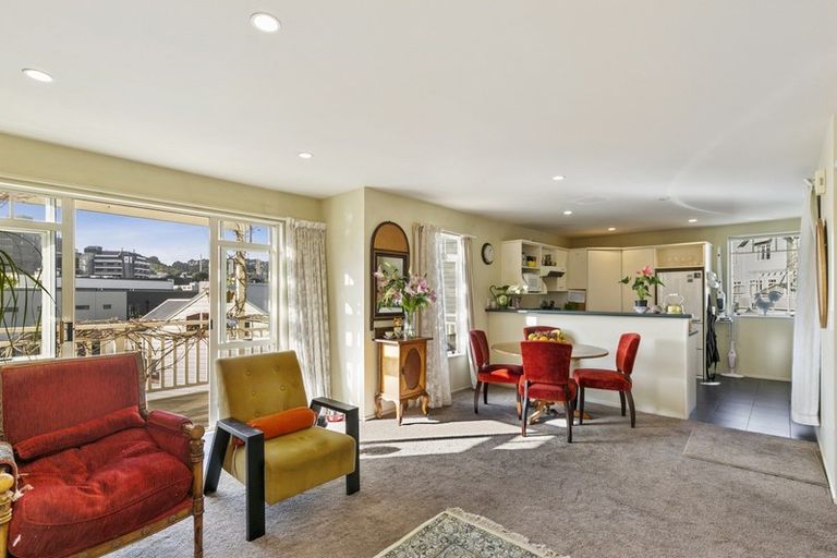 Photo of property in Colombo St Apartments, 13/10 Colombo Street, Newtown, Wellington, 6021