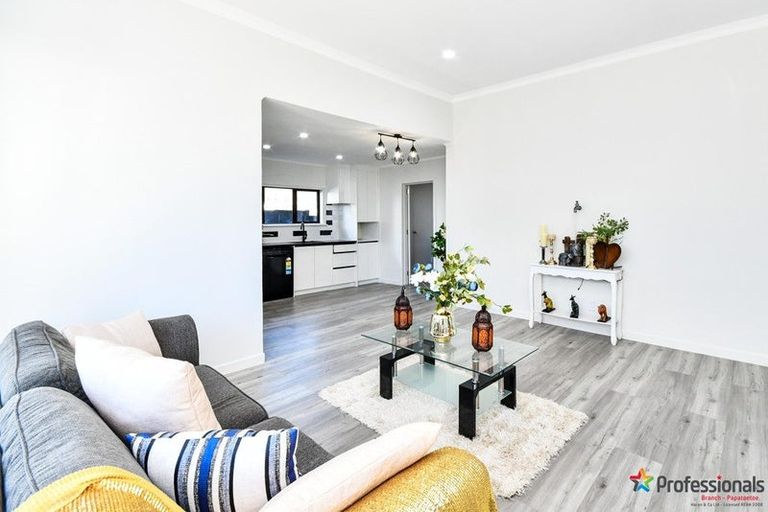 Photo of property in 28 Pah Road, Papatoetoe, Auckland, 2025