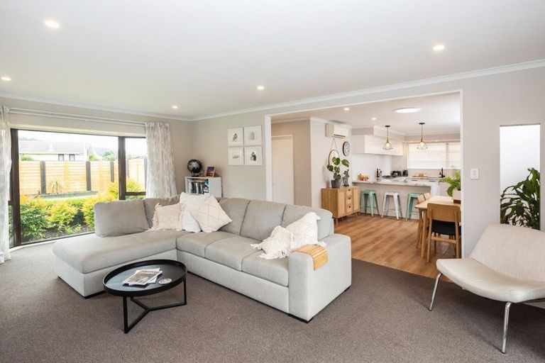 Photo of property in 265 Queenspark Drive, Parklands, Christchurch, 8083