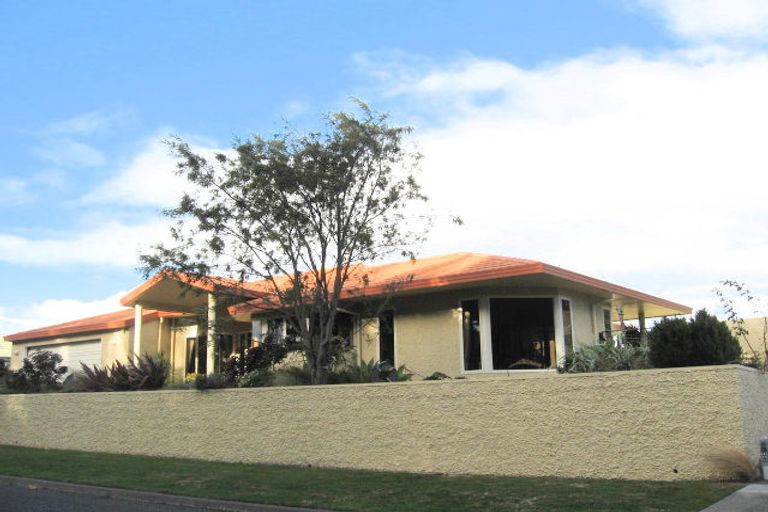 Photo of property in 46 Kent Terrace, Taradale, Napier, 4112