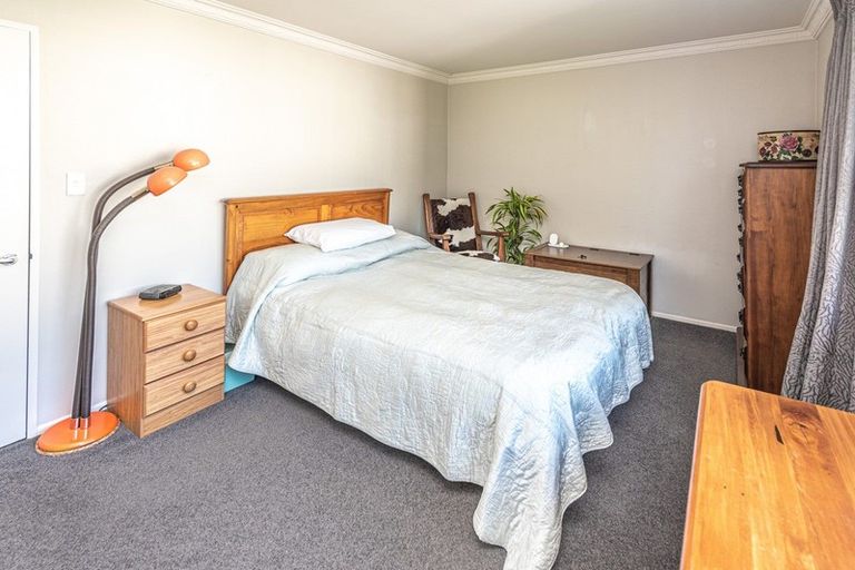 Photo of property in 106 Great North Road, Saint Johns Hill, Whanganui, 4500