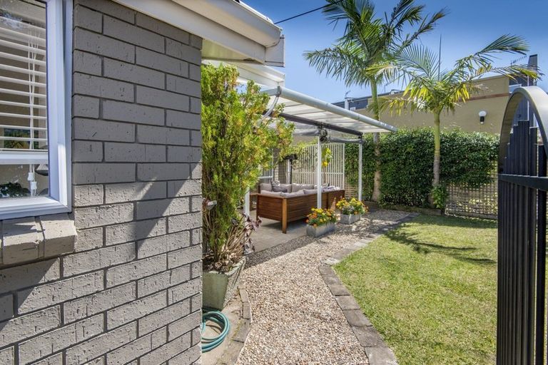 Photo of property in 2/23 Lomond Street, Takapuna, Auckland, 0622
