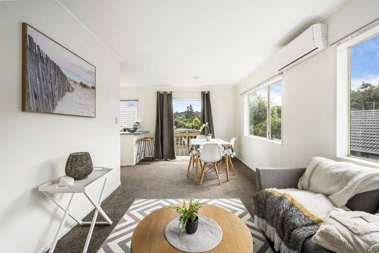 Photo of property in 66 Spinella Drive, Bayview, Auckland, 0629