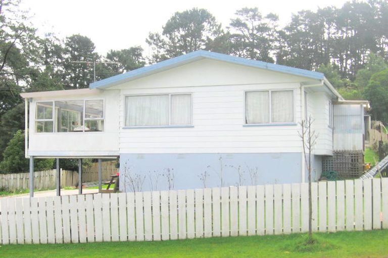 Photo of property in 20 Alidade Place, Massey, Auckland, 0614
