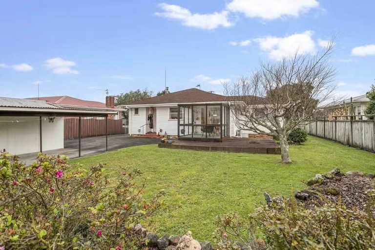 Photo of property in 6 Edmund Hillary Avenue, Papakura, 2110