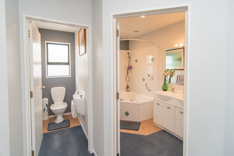 Photo of property in 16 Alpine Close, Marchwiel, Timaru, 7910