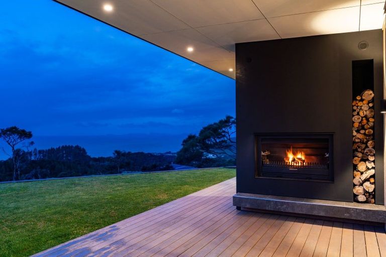 Photo of property in 114 The Ridge, Langs Beach, Waipu, 0582