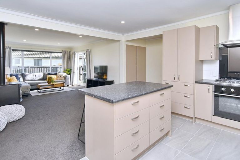 Photo of property in 6 Aspen Place, Parklands, Christchurch, 8083