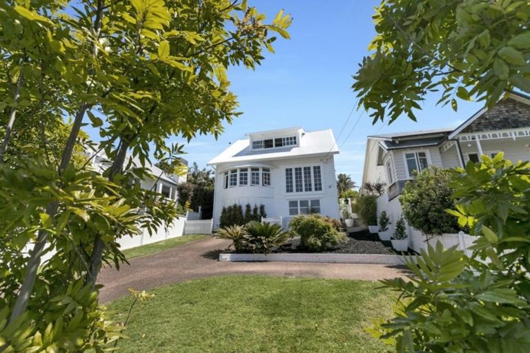 Photo of property in 42 Lawrence Street, Herne Bay, Auckland, 1011