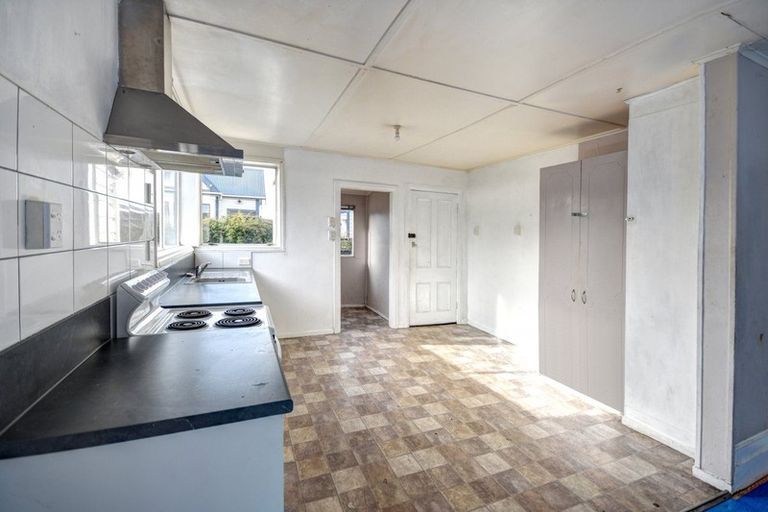 Photo of property in 15 Cutten Street, South Dunedin, Dunedin, 9012