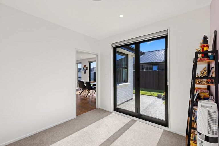 Photo of property in 5 Boag Place, Halswell, Christchurch, 8025