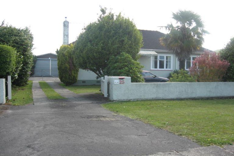 Photo of property in 25 Caffray Avenue, Aramoho, Whanganui, 4500