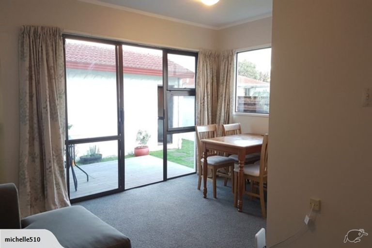 Photo of property in 2/110 Beach Road, Pahurehure, Papakura, 2113