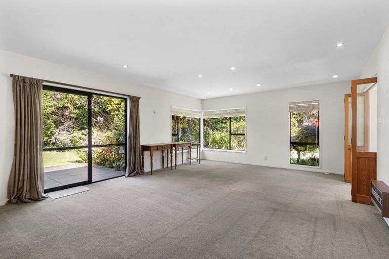 Photo of property in 2 Cottesmore Close, Burnside, Christchurch, 8053