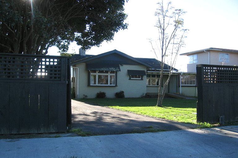 Photo of property in 43 Rata Street, Roslyn, Palmerston North, 4414