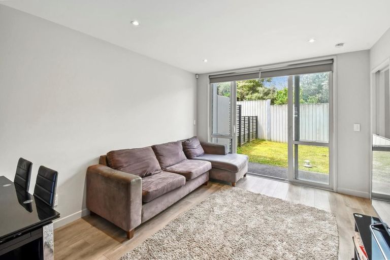 Photo of property in 14 Patiti Parade, Mangere Bridge, Auckland, 2022